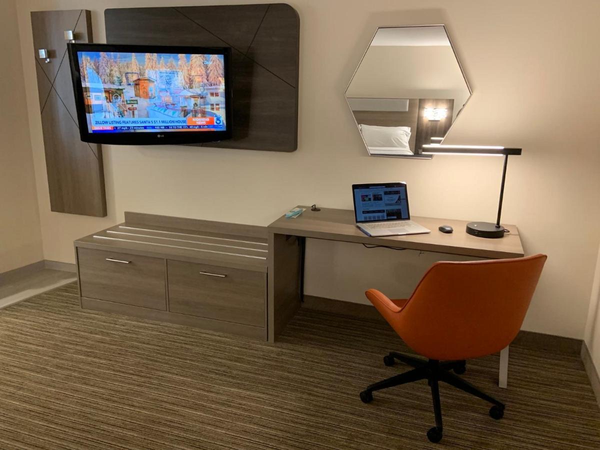 Hotel Express & Hermosa By Ihg